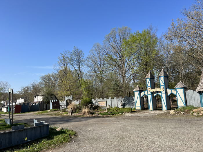 Michigan Renaissance Festival - May 10 2023 Photo (newer photo)